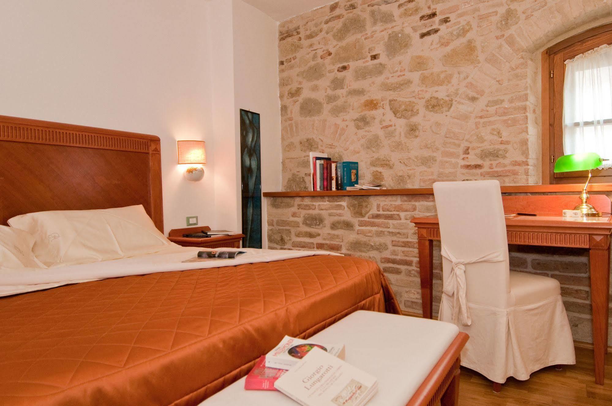 Hotel Boutique Al Grappolo D'oro Torgiano